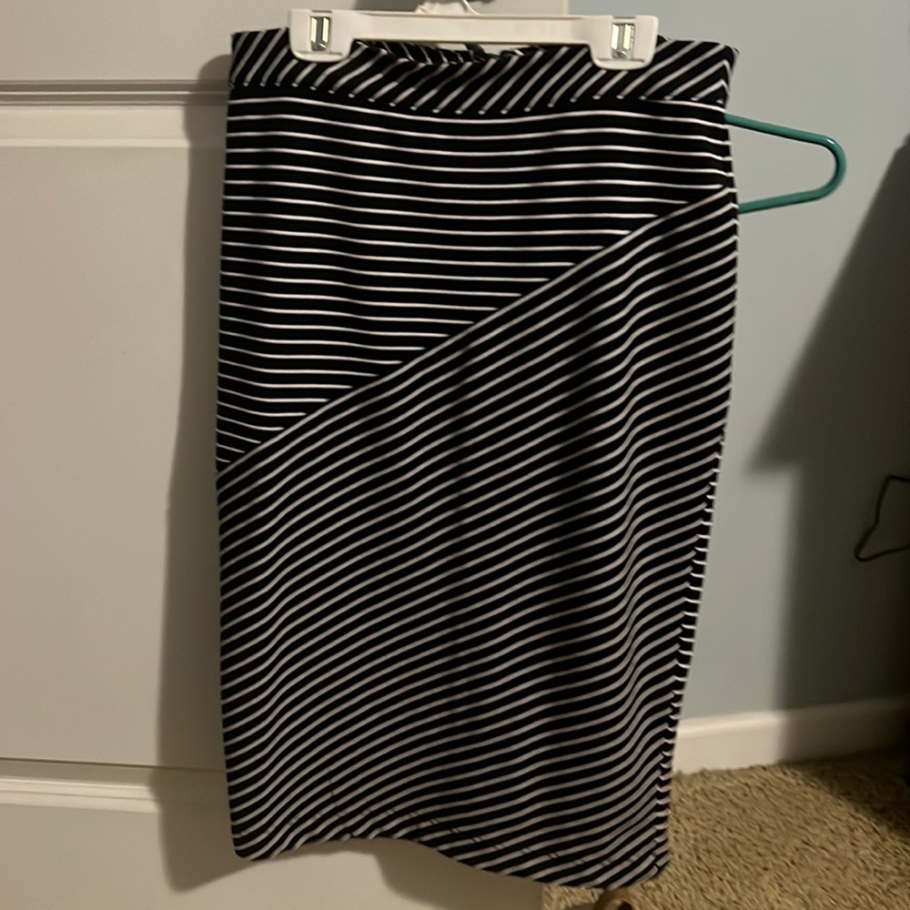 Banana republic navy and white pencil skirt